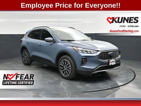 New 2026 Ford Escape SE image 1