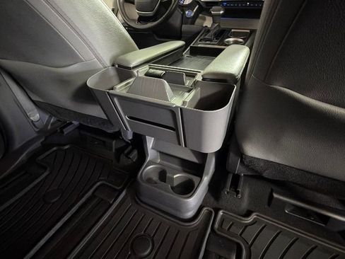 Used 2021 Toyota Sienna Limited FWD image 34