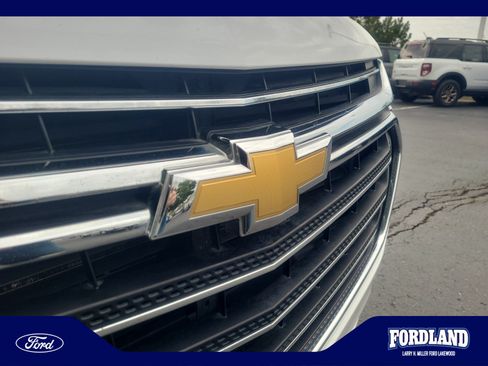 Used 2019 Chevrolet Traverse Premier w/ LPO, Floor Liner Package AWD/4WD image 23