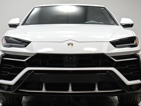 Used 2020 Lamborghini Urus image 14