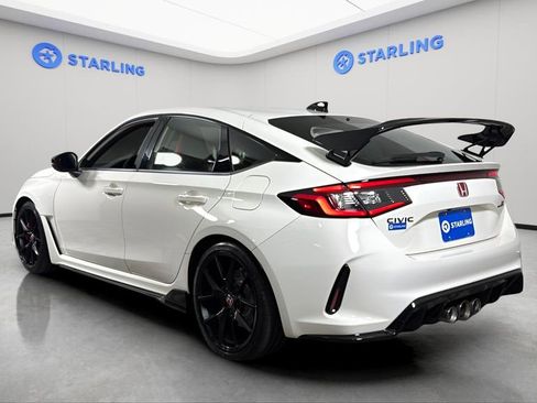 Used 2025 Honda Civic Type R image 5
