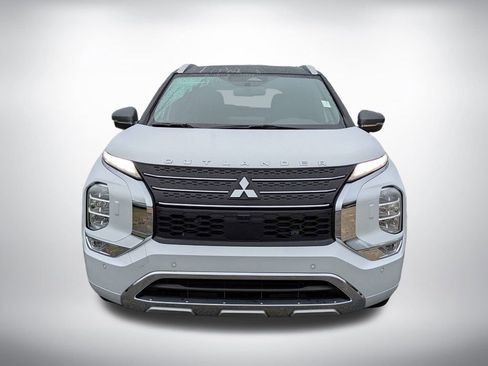 New 2025 Mitsubishi Outlander SEL image 9