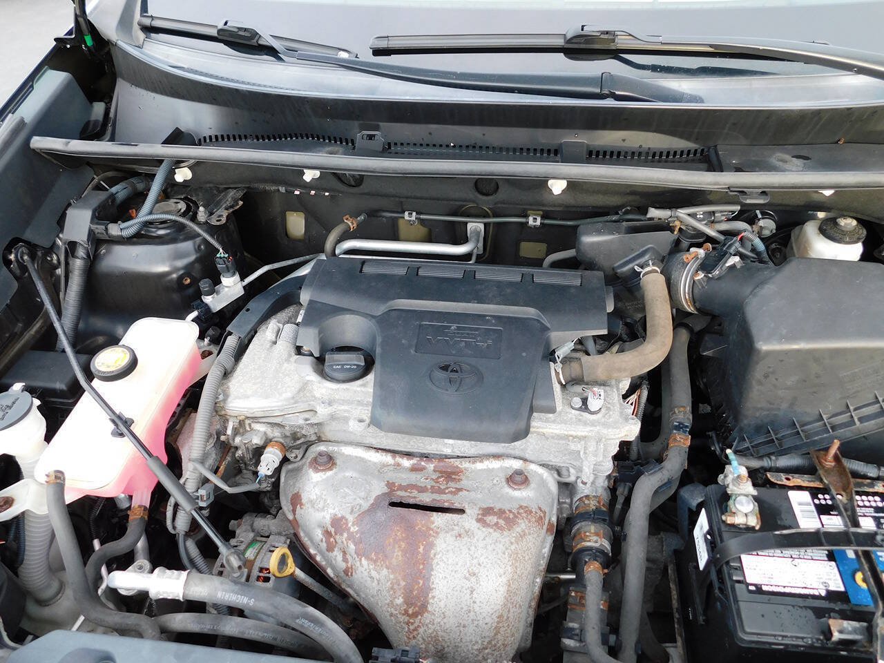 Used 2013 Toyota RAV4 XLE AWD/4WD image 27