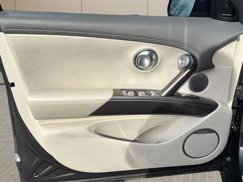 Certified 2023 Genesis GV60 Advanced image 16