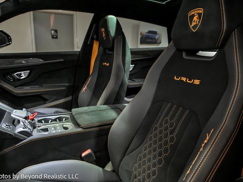 Used 2024 Lamborghini Urus Performante image 20