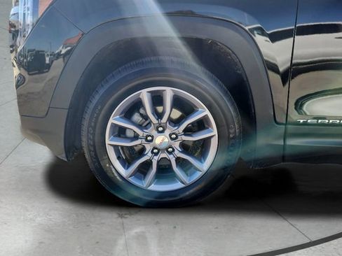 Certified 2023 GMC Terrain SLT image 25