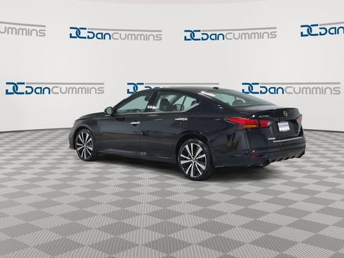 Used 2022 Nissan Altima 2.5 Platinum AWD/4WD image 6