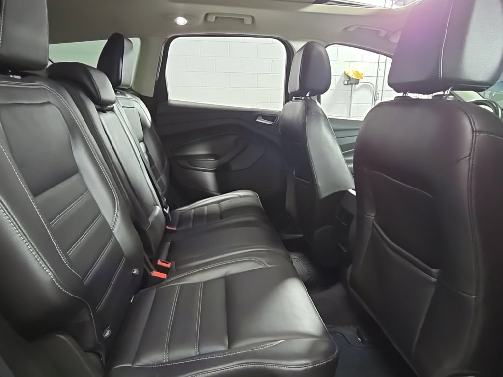 Used 2017 Ford Escape Titanium AWD/4WD image 32