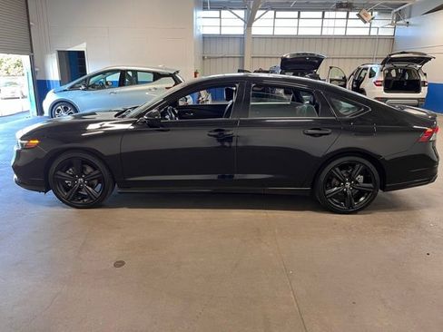 Used 2024 Honda Accord Sport image 6
