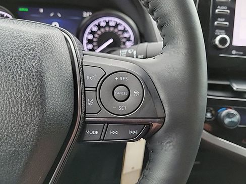 Used 2023 Toyota Camry SE w/ Cold Weather Package image 24