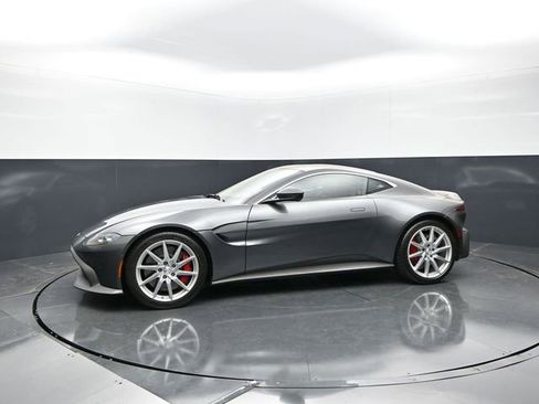 Used 2019 Aston Martin V8 Vantage Coupe RWD image 3