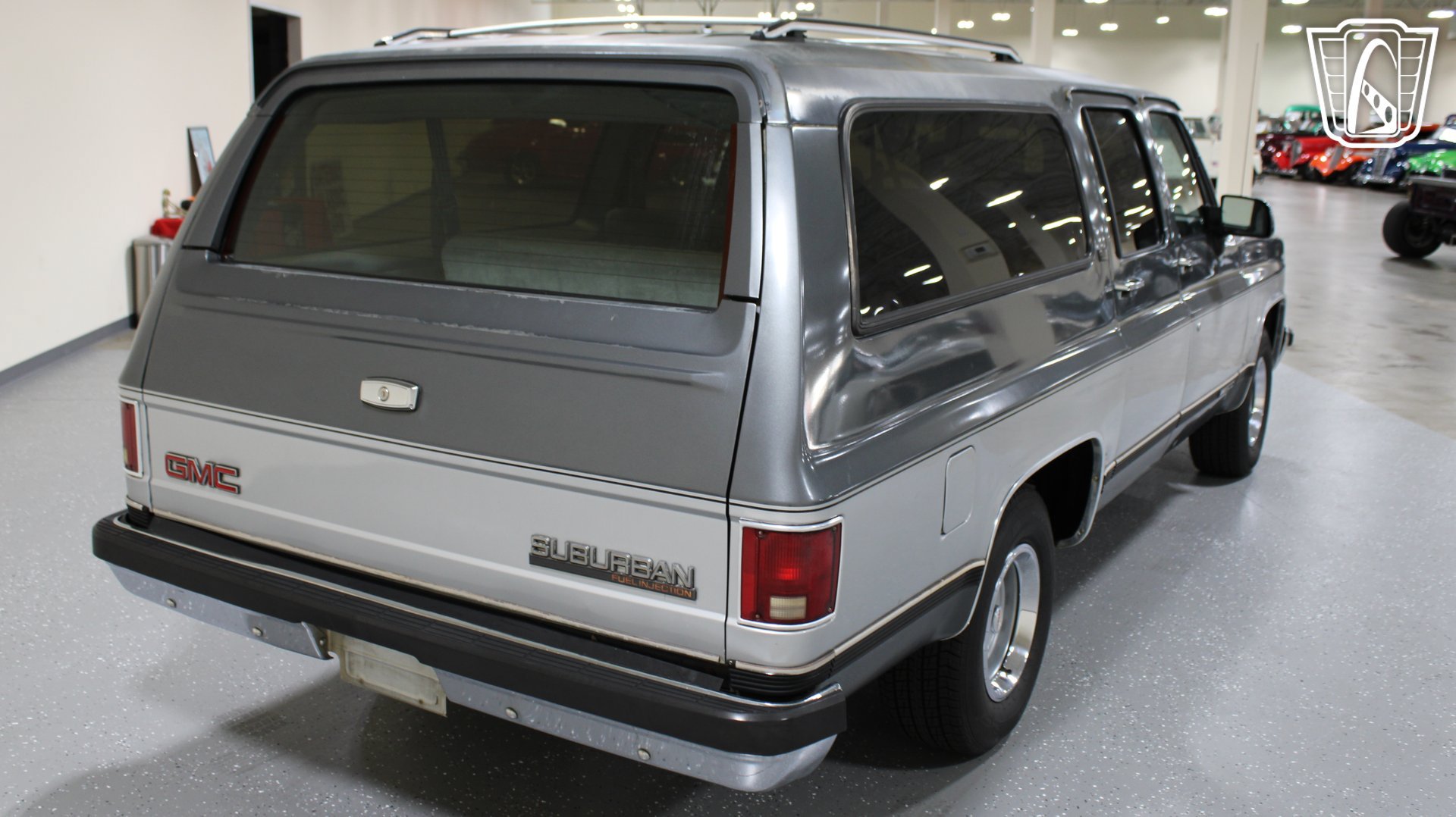 Used 1990 GMC Suburban 2WD image 32