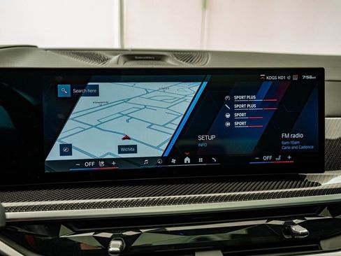 Used 2025 BMW X5 M Competition w/ Executive Package image 33