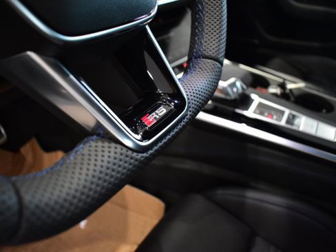 Used 2025 Audi RS 7 Performance image 19