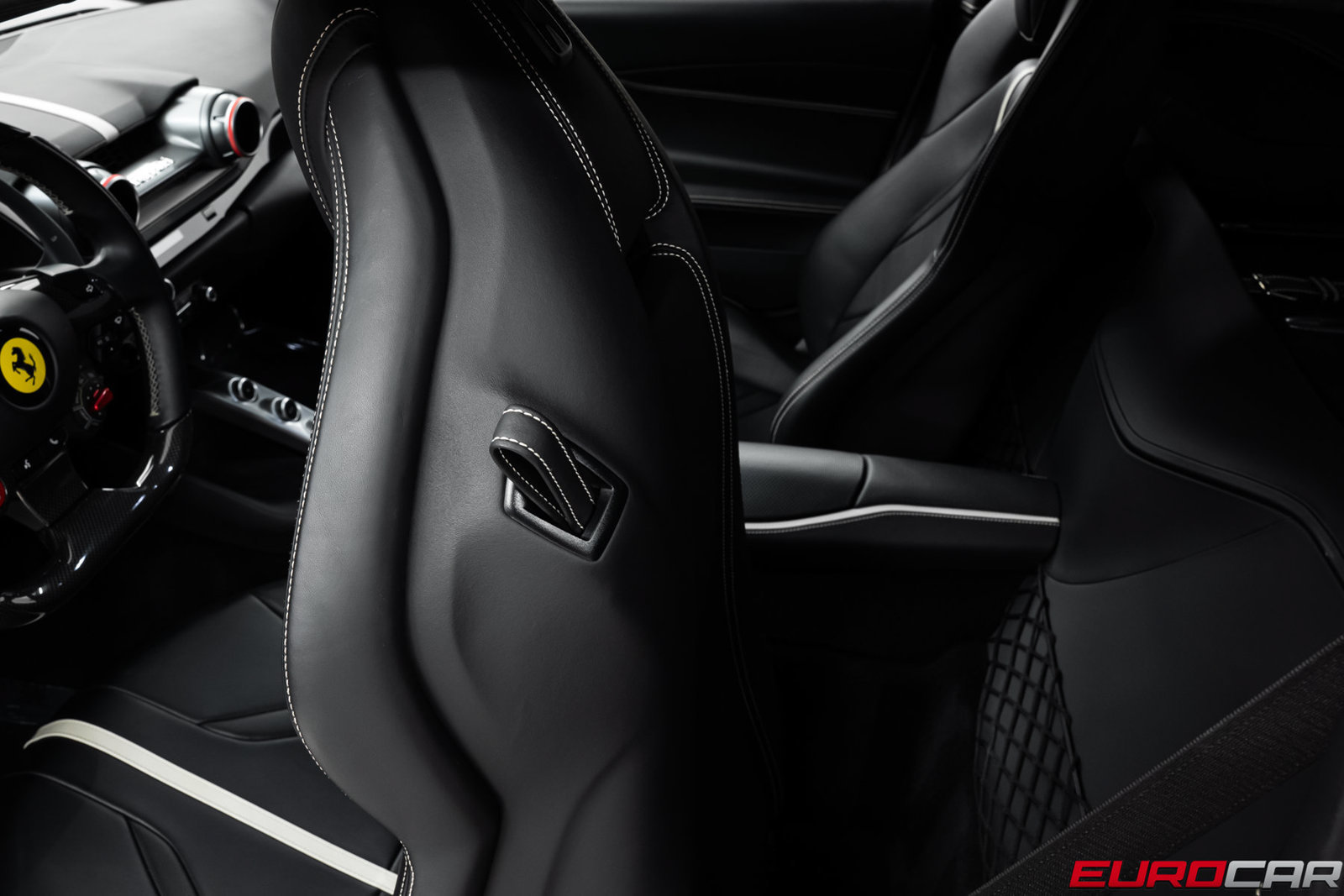 Used 2020 Ferrari 812 Superfast RWD image 39