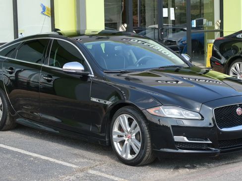 Used 2016 Jaguar XJ R-Sport image 5