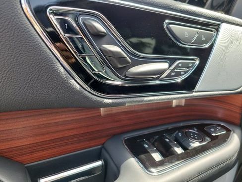 Certified 2024 Lincoln Navigator Reserve AWD/4WD image 24