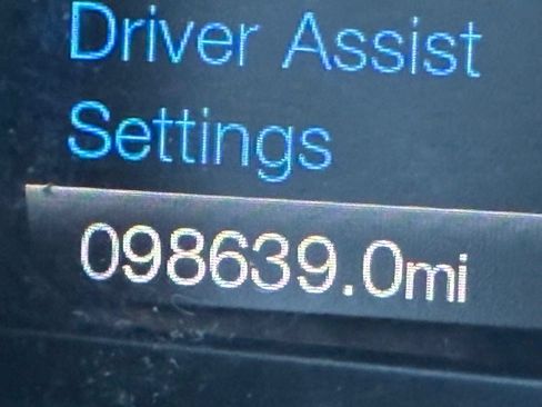 Used 2018 Ford Edge SEL w/ Equipment Group 201A AWD/4WD image 34
