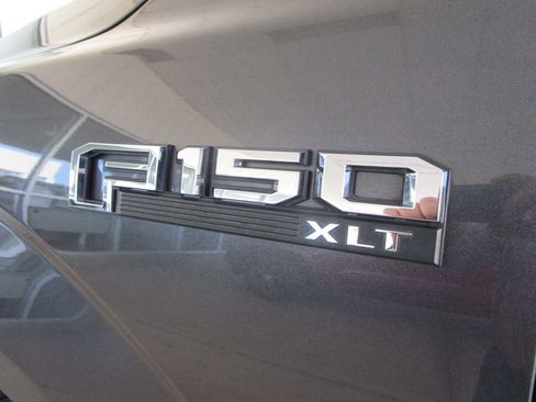 Used 2015 Ford F150 XLT w/ Equipment Group 302A Luxury image 16