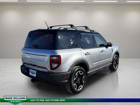 Used 2022 Ford Bronco Sport Outer Banks w/ Tech Package AWD/4WD image 3