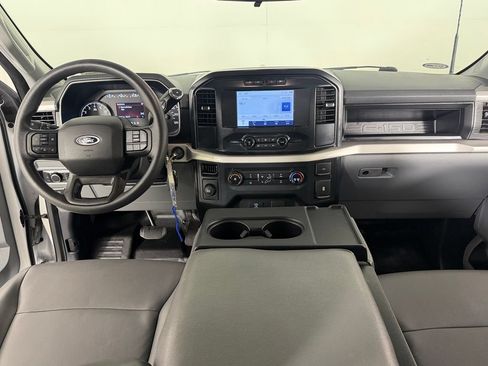 Used 2022 Ford F150 XL w/ Equipment Group 101A High RWD image 14