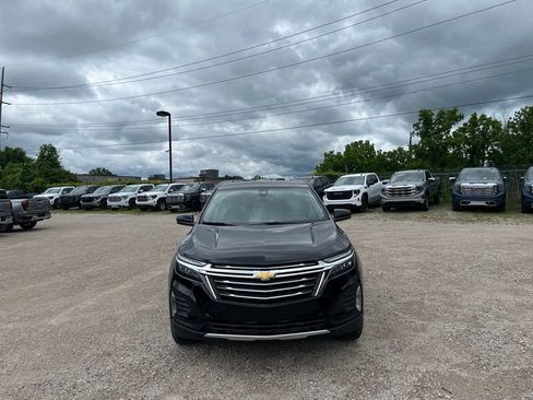 Used 2024 Chevrolet Equinox LT AWD/4WD image 3