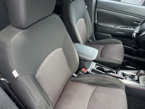 Used 2018 Mitsubishi Outlander Sport ES FWD image 14