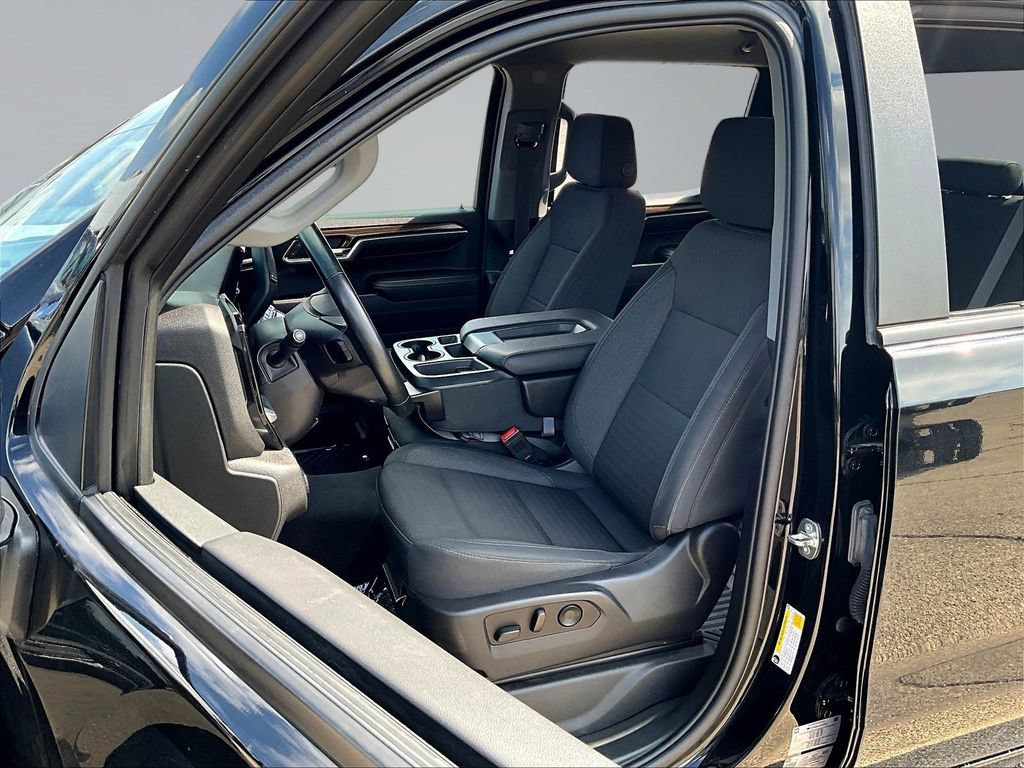 Used 2023 Chevrolet Silverado 1500 LT AWD/4WD image 24