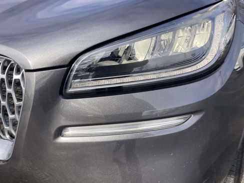 Used 2020 Lincoln Corsair FWD w/ Premium Package image 11