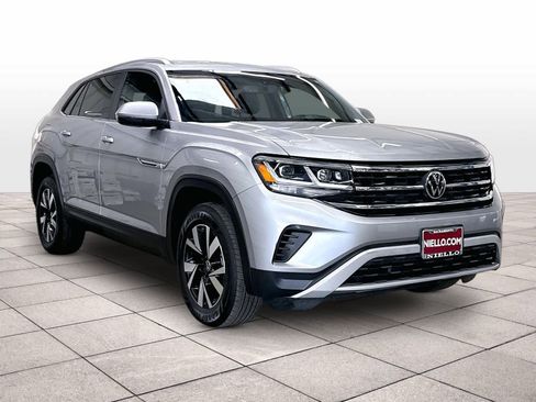Used 2023 Volkswagen Atlas Cross Sport SE AWD/4WD image 3