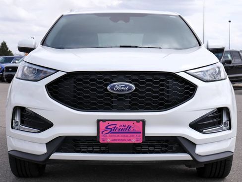 Used 2021 Ford Edge ST-Line w/ Class II Trailer Tow Package AWD/4WD image 14