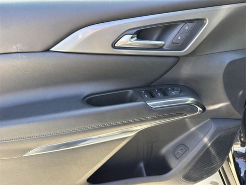 Used 2024 Chevrolet Traverse LT image 18