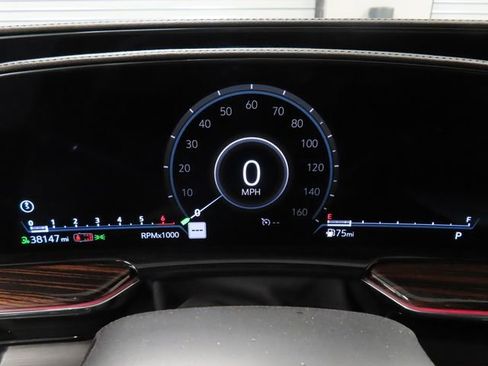 Used 2023 Cadillac Escalade Luxury image 26