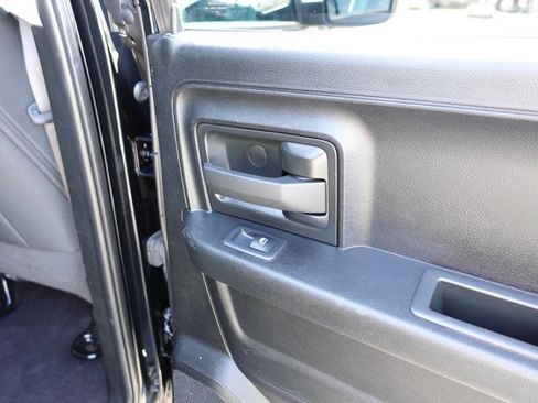 Used 2021 RAM 1500 Express w/ Wheel & Sound Group image 27