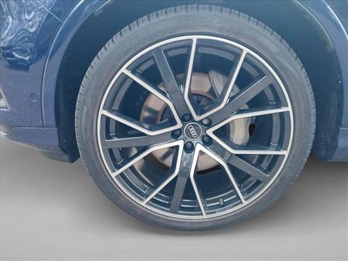 Used 2021 Audi Q7 3.0T Prestige image 10