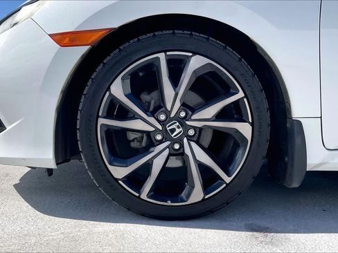 Used 2019 Honda Civic Sport image 8
