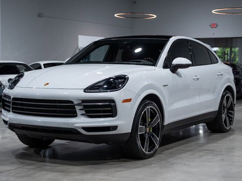 Used 2023 Porsche Cayenne Platinum Edition AWD/4WD image 10