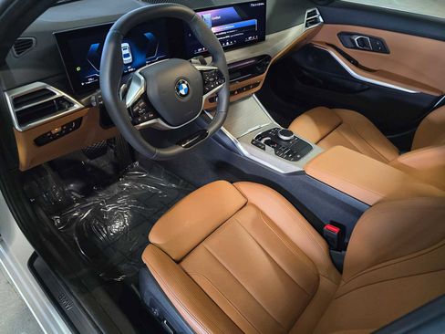 Used 2025 BMW 330i xDrive Sedan w/ Convenience Package image 2