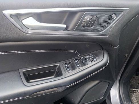 Used 2024 Ford Edge Titanium image 20