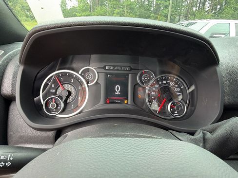 New 2026 RAM 5500 Tradesman w/ Chrome Appearance Group AWD/4WD image 25