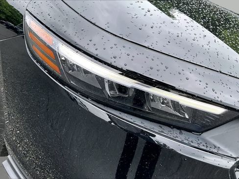 Used 2023 Honda Accord EX image 28