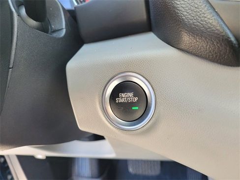 Used 2021 GMC Terrain SLT w/ Infotainment Package II image 29