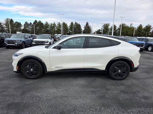 Certified 2021 Ford Mustang Mach-E California Route 1 image 2