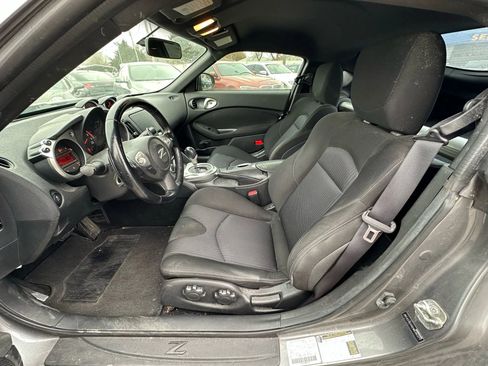Used 2014 Nissan 370Z Coupe image 9