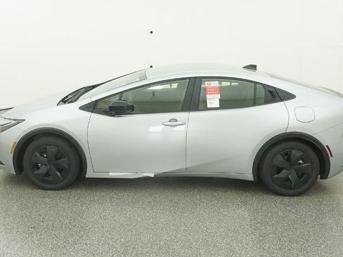 New 2026 Toyota Prius LE image 3