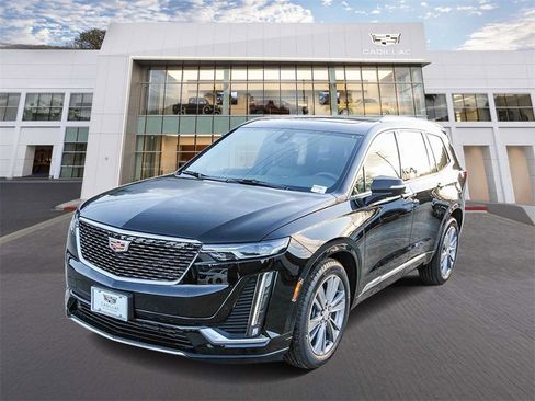 New 2025 Cadillac XT6 Premium Luxury image 3