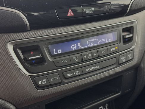 Certified 2023 Honda Ridgeline Sport image 15