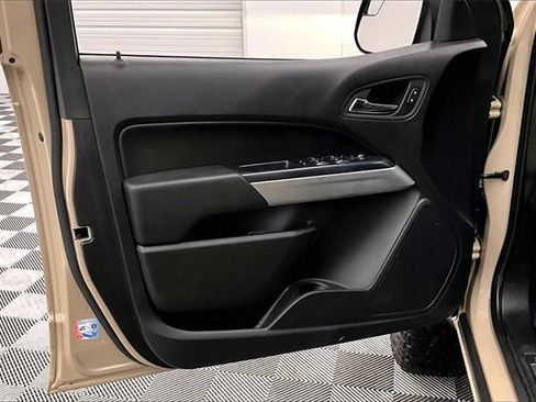 Used 2022 Chevrolet Colorado ZR2 w/ ZR2 Dusk Special Edition image 17