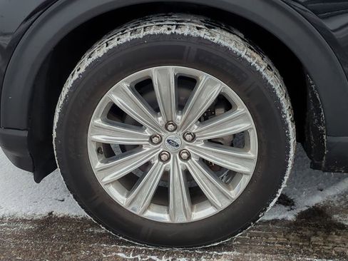 Used 2021 Ford Explorer Limited w/ Equipment Group 301A image 13