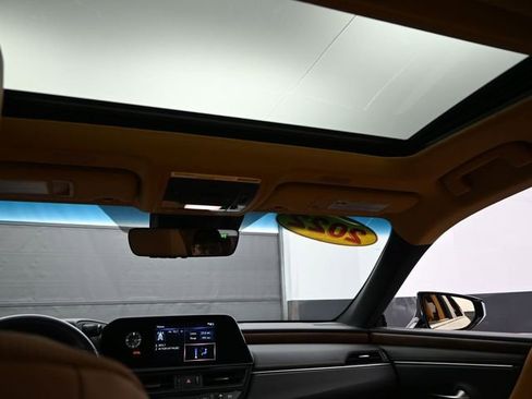 Certified 2022 Lexus ES 350 w/ Premium Package FWD image 30